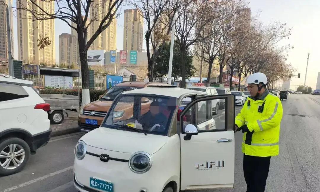 2月1日起,电动车、三轮车、四轮车上路“3禁2罚”,处罚明确了 2月1日起,电动车、三轮车、四轮车上路“3禁2罚”,处罚明确了
