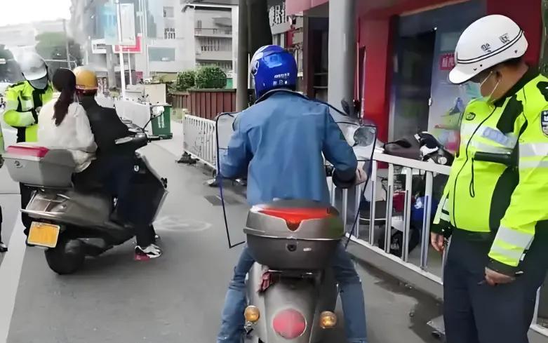 2月1日起,电动车、三轮车、四轮车上路“3禁2罚”,处罚明确了 2月1日起,电动车、三轮车、四轮车上路“3禁2罚”,处罚明确了