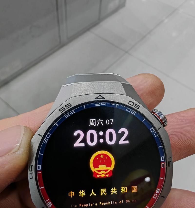国徽手表调整时间步骤是什么？调整后需要重新校准吗？