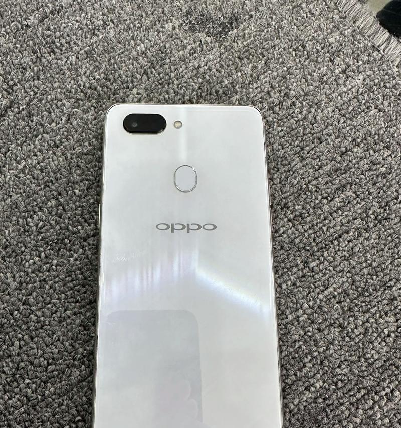 用了OPPOR15的我,看到这个标题,第一时间想到的是…… 用了OPPOR15的我,看到这个标题,第一时间想到的是……