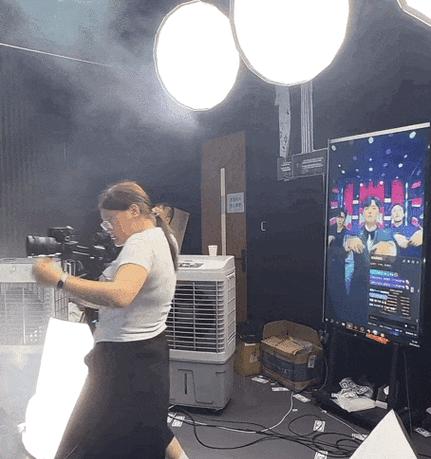 如何制作抖音直播背景动态图(教你简单实用的方法) 如何制作抖音直播背景动态图(教你简单实用的方法)